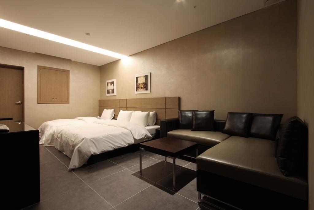 Antives Hotel โกยาง ห้อง รูปภาพ